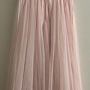 Elegant Pink Pleated Skirt